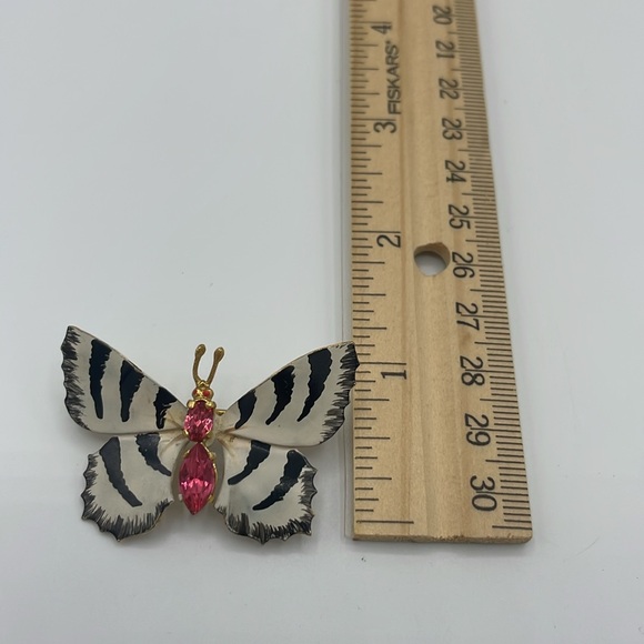 Vintage Czech Hand painted Jeweled Black White and Pink Butterfly Brooch - Picture 7 of 7